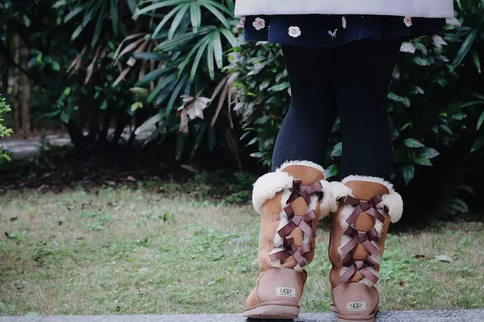 how to clean mud off ugg boots