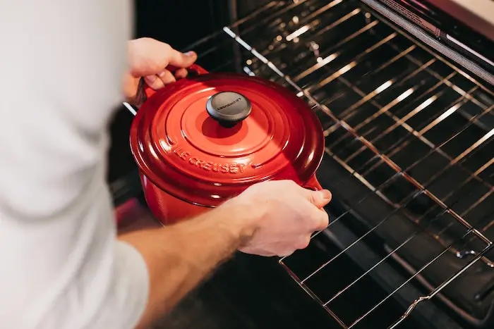 Can You Put Enameled Cast Iron in the Oven?https://unsplash.com/photos/XQucZO9QTOY